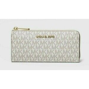 New Michael Kors Jet Set Travel Large Logo Quarter-Zip wallet Vanilla